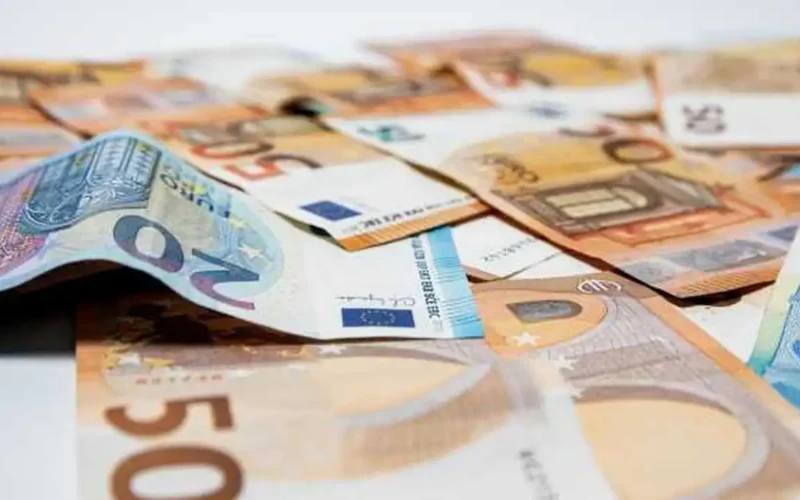 استقرار سعر اليورو.. بنك أبوظبي الإسلامي يقدم أعلى قيمة للشراء في مصر